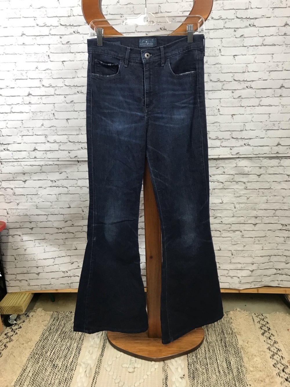 Lucky Brand | Dark Blue Bell Flared Jeans size 6/28